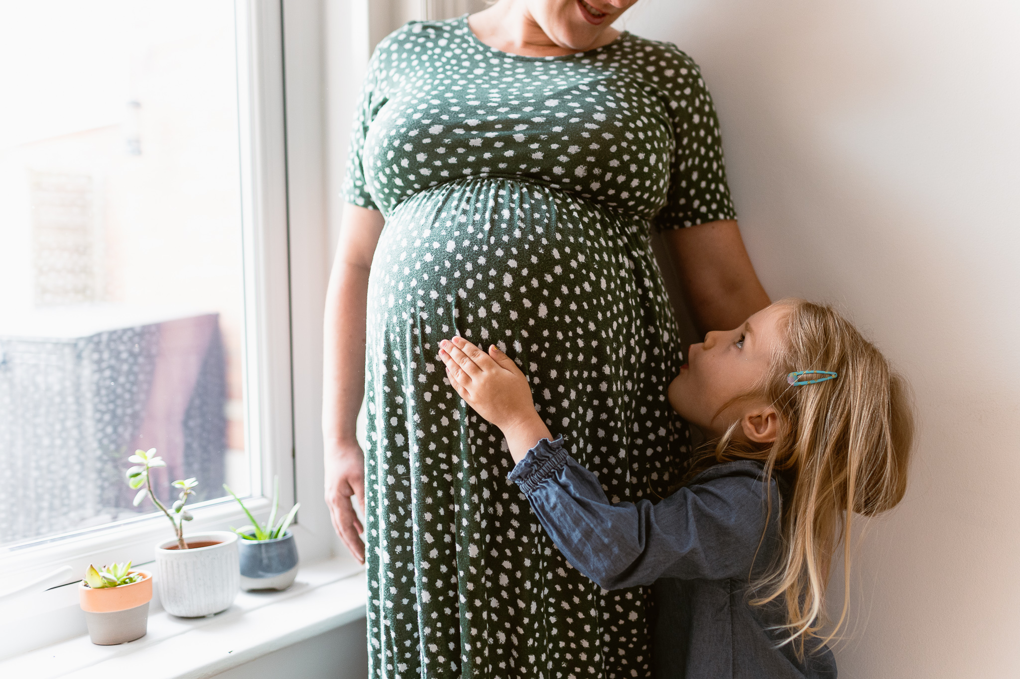 At home maternity session bournemouth